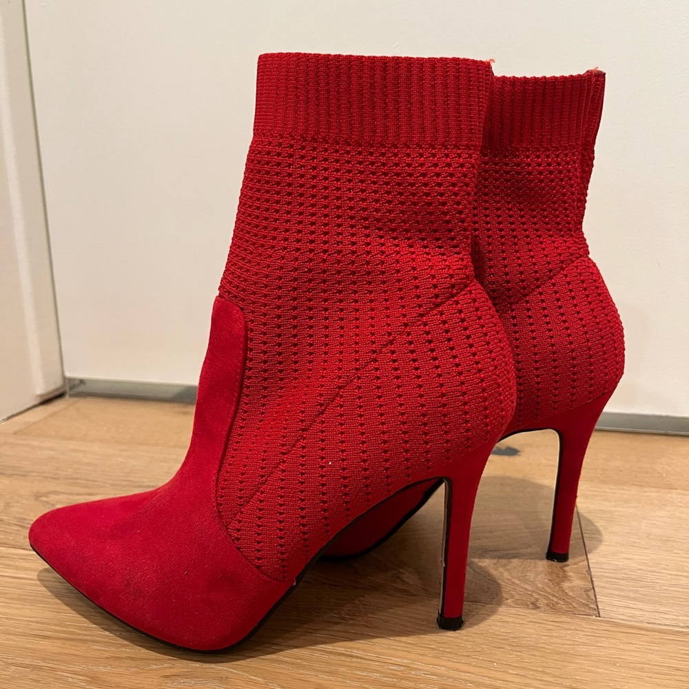 Catherine Malandrino: Women’s size 8 1/2 red High Heels 👠